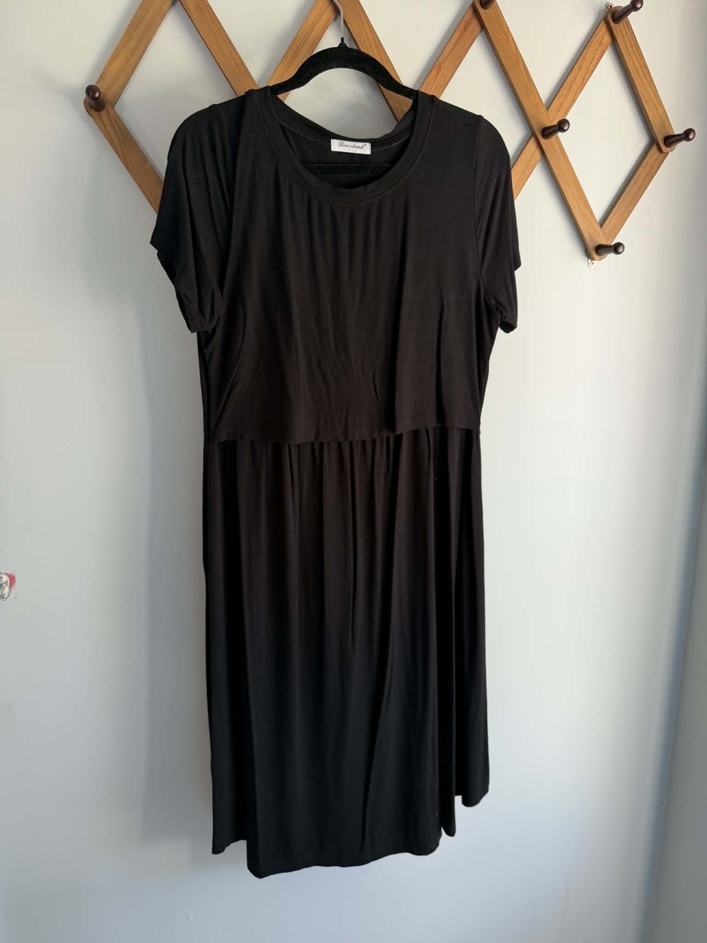 Bearsland Black Short-Sleeve Nursing Midi Dress W/Pockets